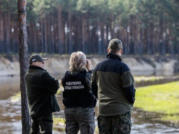 Współpraca służby Przedborskiego Parku Krajobrazowego z Państwową Strażą Łowiecką i Rybacką., 