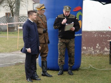 Tropem Wilczym bieg pamięci Żołnierzy Wyklętych w Dobromierzu na terenie PPK., 