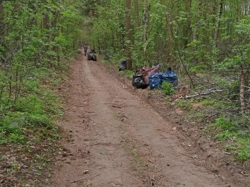 Akcja sprzątania w Kopance , fot. M. Perek - UG Nowosolna