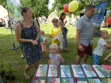 Piknik Rodzinny na placu parafialnym przy Bazylice Mniejszej p.w. NMP w Zduńskiej Woli, 