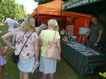 Piknik Rodzinny na placu parafialnym przy Bazylice Mniejszej p.w. NMP w Zduńskiej Woli, 