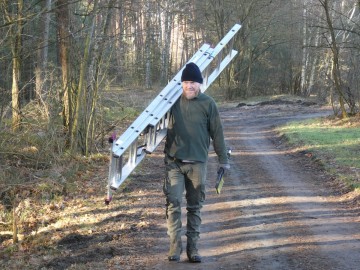 Przegląd i czyszczenie budek dla ptaków w Sieradzkich Parkach Krajobrazowych, 